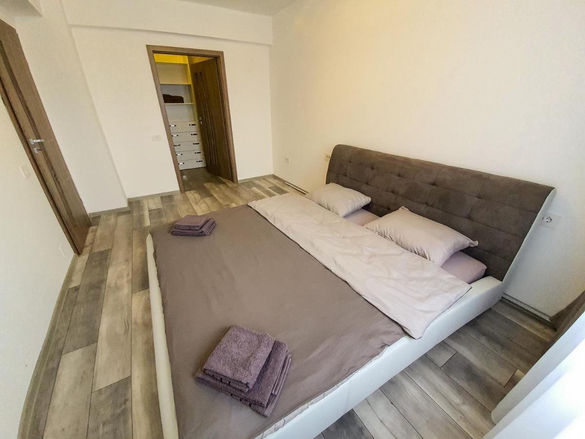 Central.Deluxe.Apartament.Oradea Exterior foto