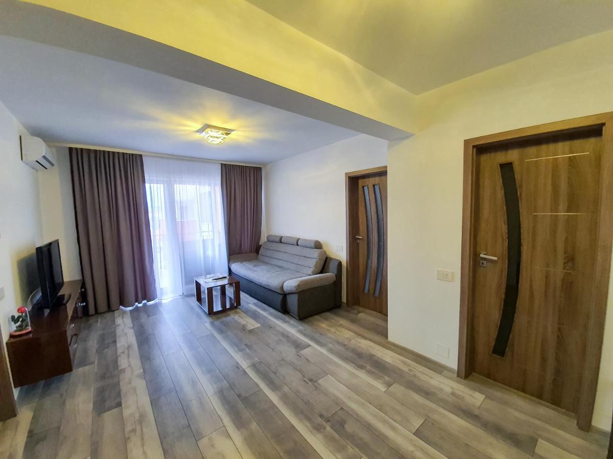 Central.Deluxe.Apartament.Oradea Exterior foto